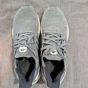 Adidas Men's Gray Knit Sneakers